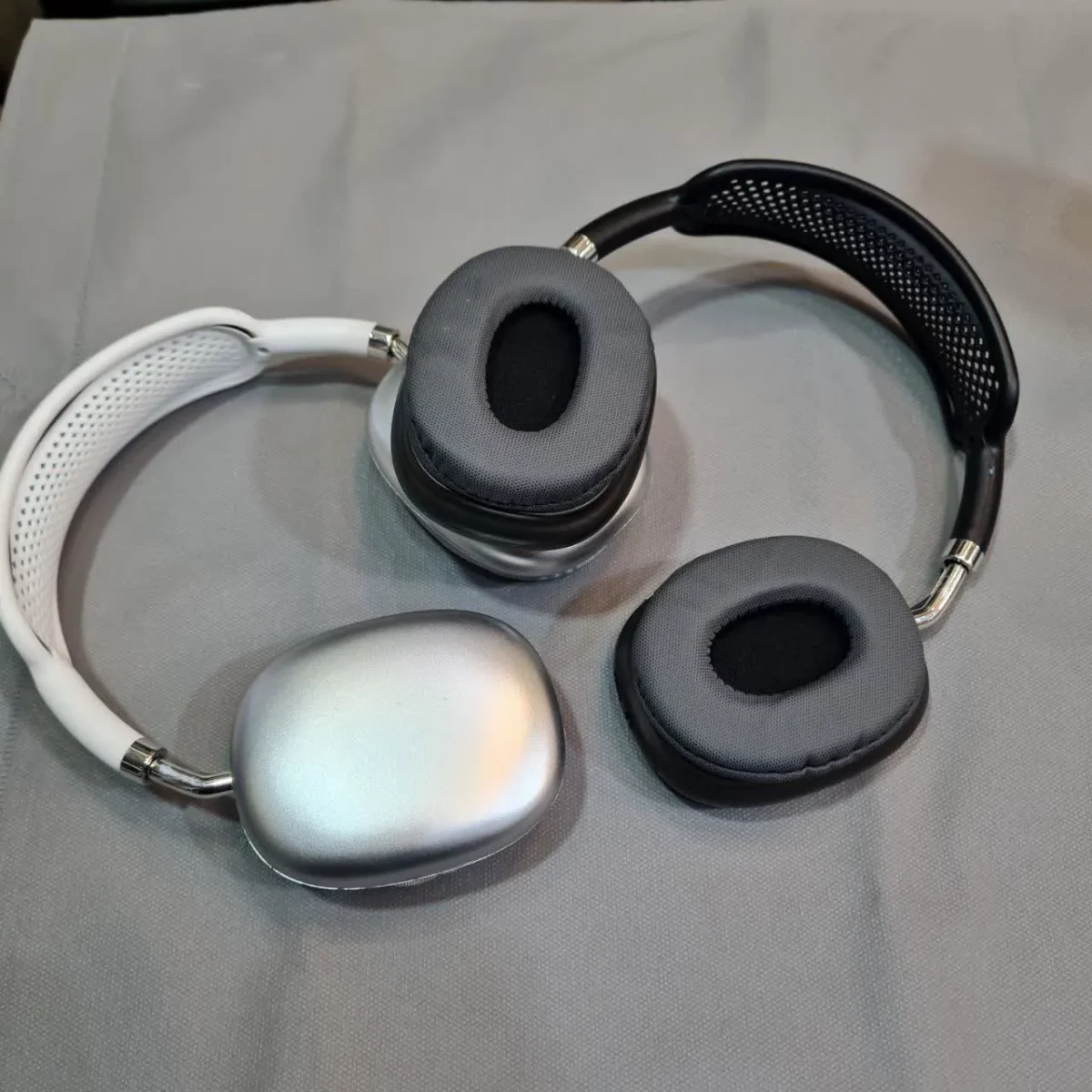 هدفون بلوتوثی طرح Airpods Max مدل P9 - Image 3